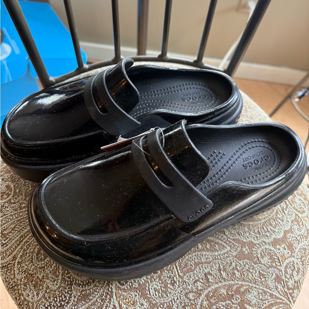 Loafer crocs